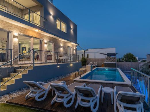 Villa Hedonist Seget Vranjica Exterior foto