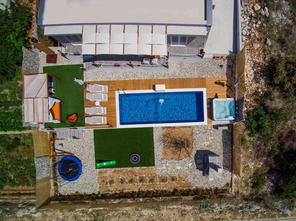 Villa Hedonist Seget Vranjica Exterior foto