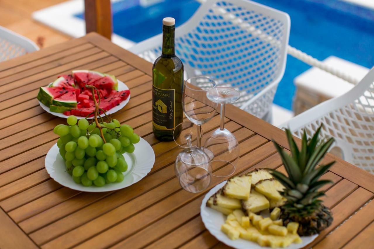 Villa Hedonist Seget Vranjica Exterior foto